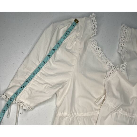 Chelsea & Violet women's white eyelet blouse short sleeve crop top v-neck M NWT - Picture 14 of 15